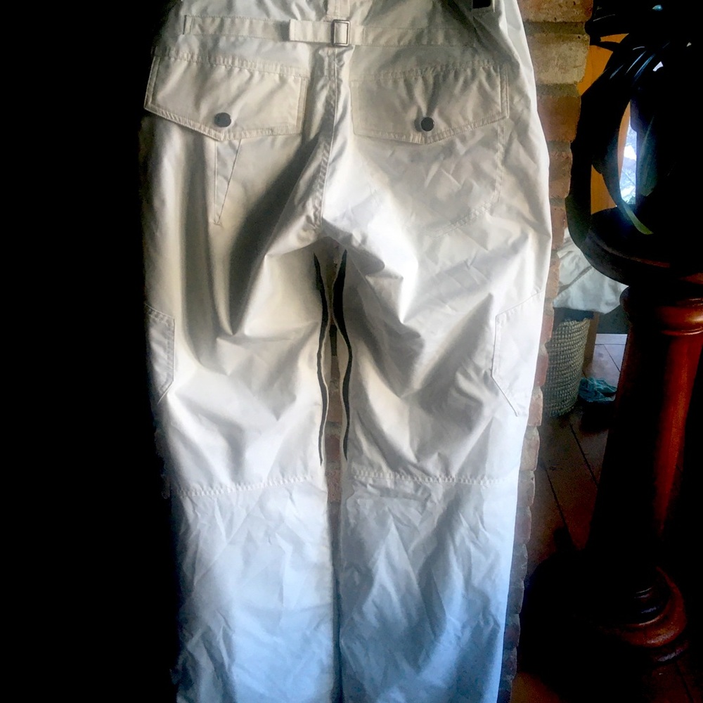 Women’s Large White Orage Ski Pants